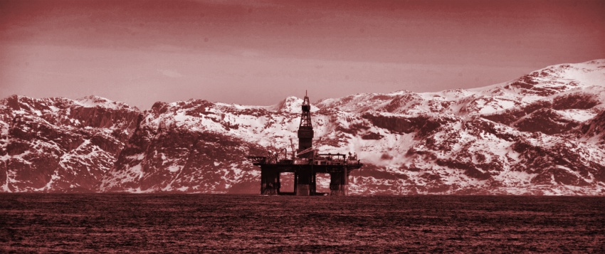 161102 Arctic-oil-campaign2.jpg